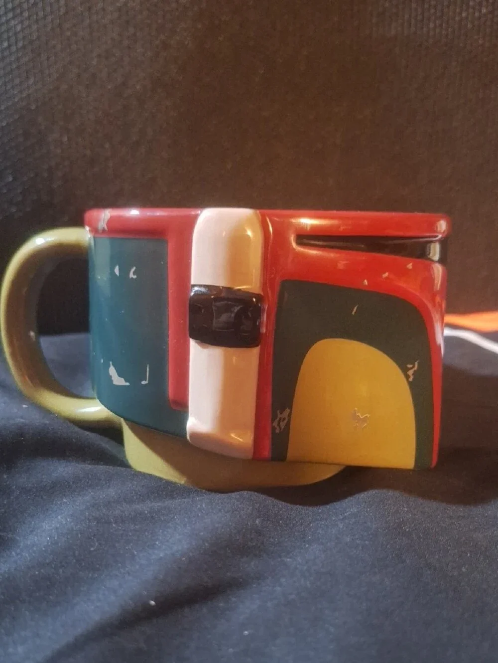 Star Wars Mandalorian Ceramic Mug / Coffee Cup in Red, Black & Yellow